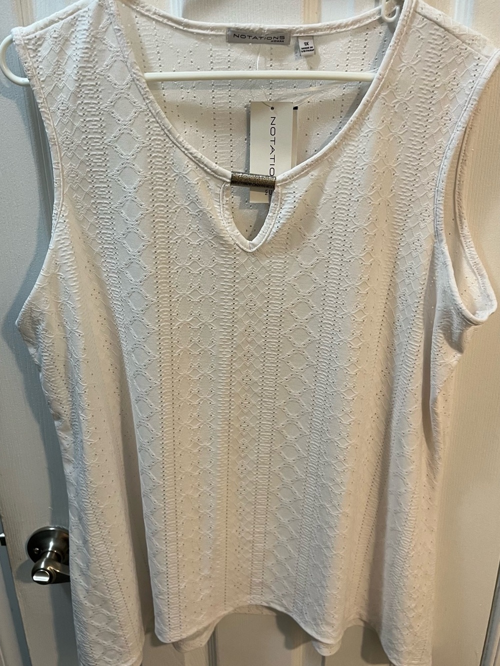 Notations White Sleeveless Knit Tank with V-Notch Silver Accent Size 1X